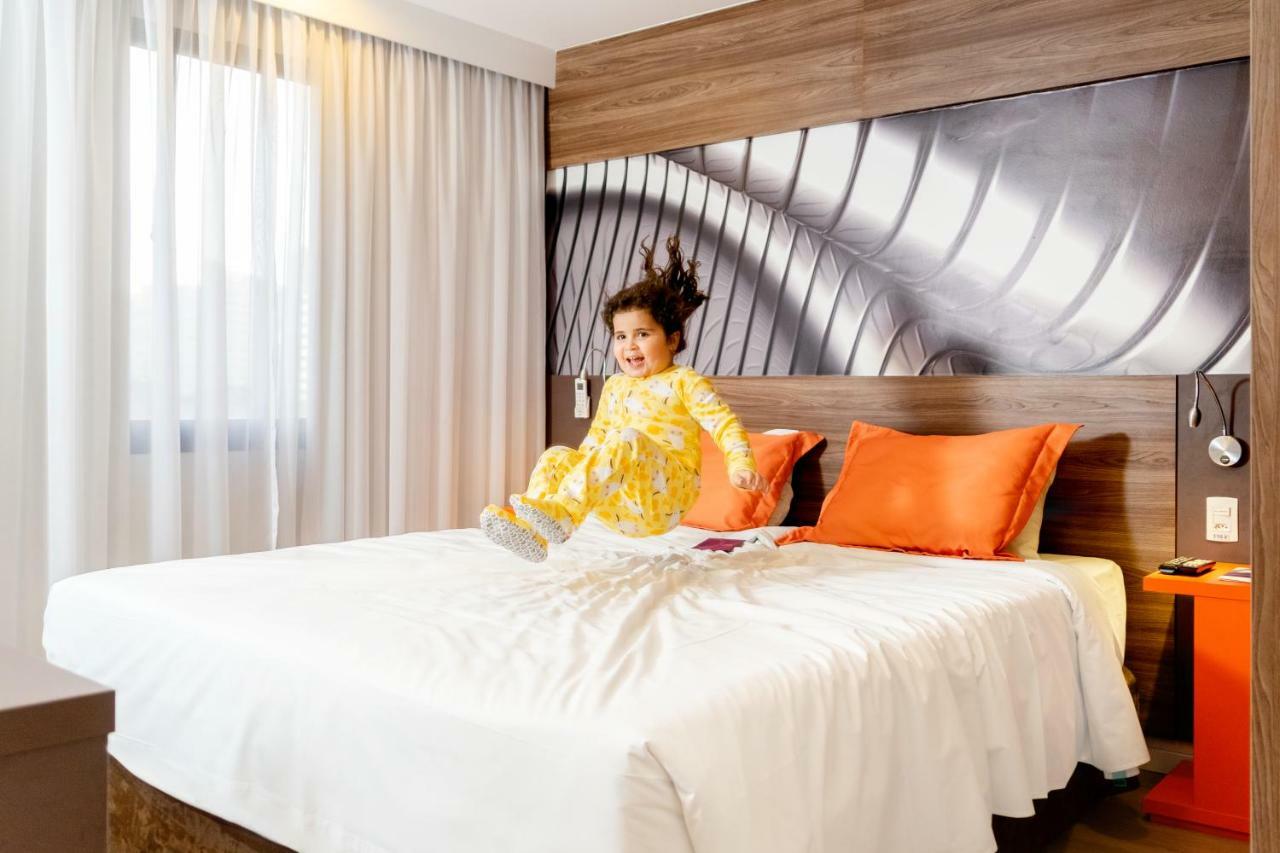 Mercure Moema Times Square Apartment